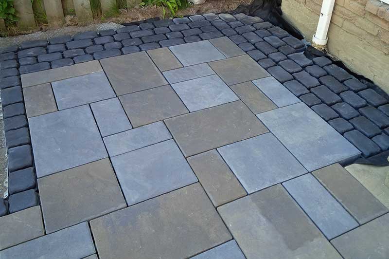 Unilock Beacon Hill Flagstone and Courtstone Pavers before grout